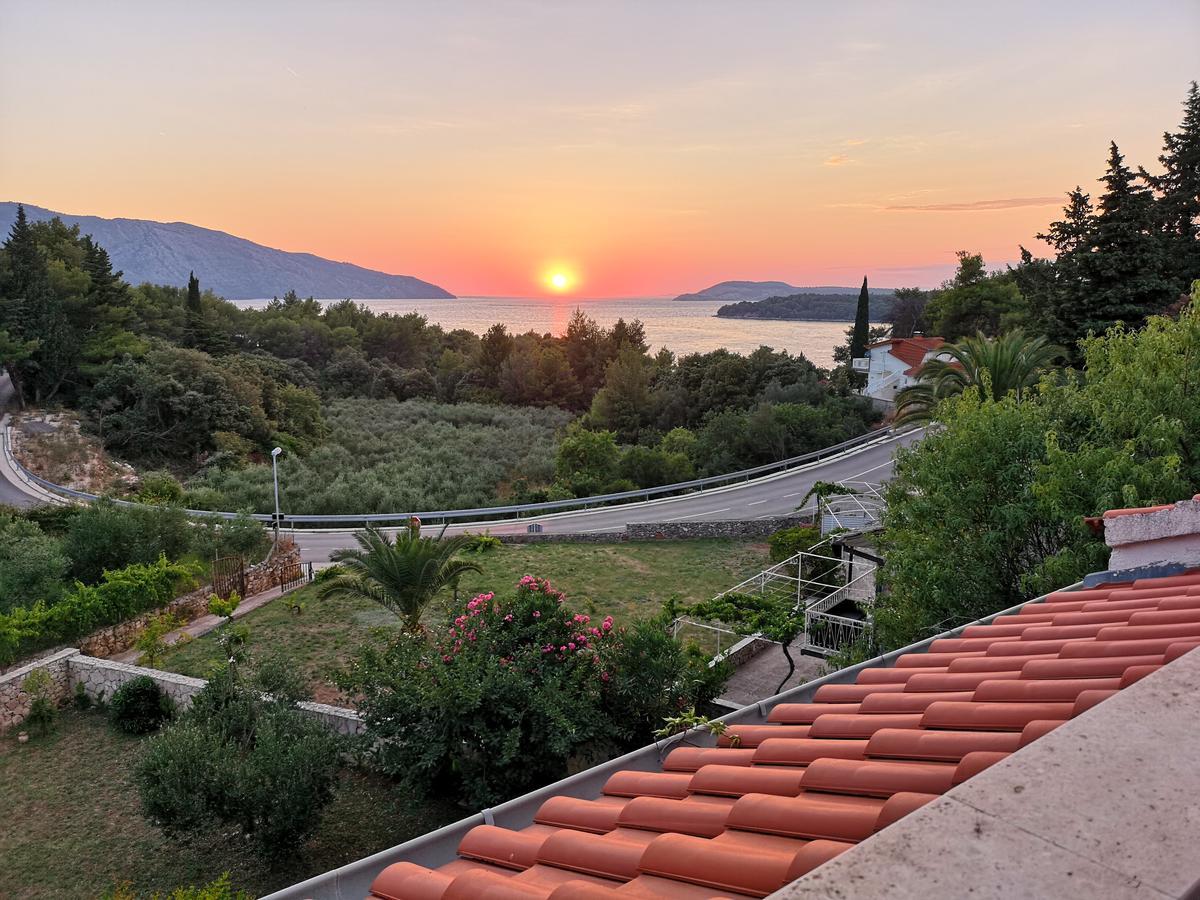 Jees Exclusive Hvar *